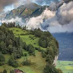 Cozy With Terrace Bbq Mountain View Tatil Evi Brienz (Bern)