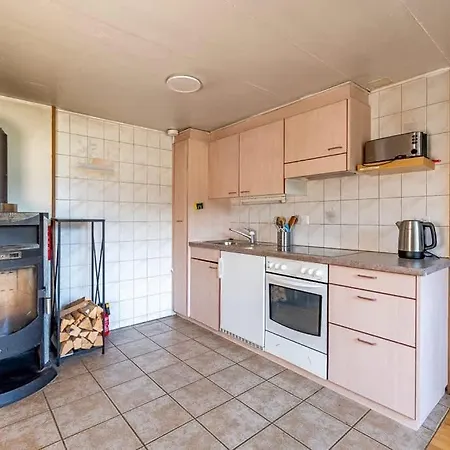 Hébergement de vacances Cozy With Terrace Bbq Mountain View